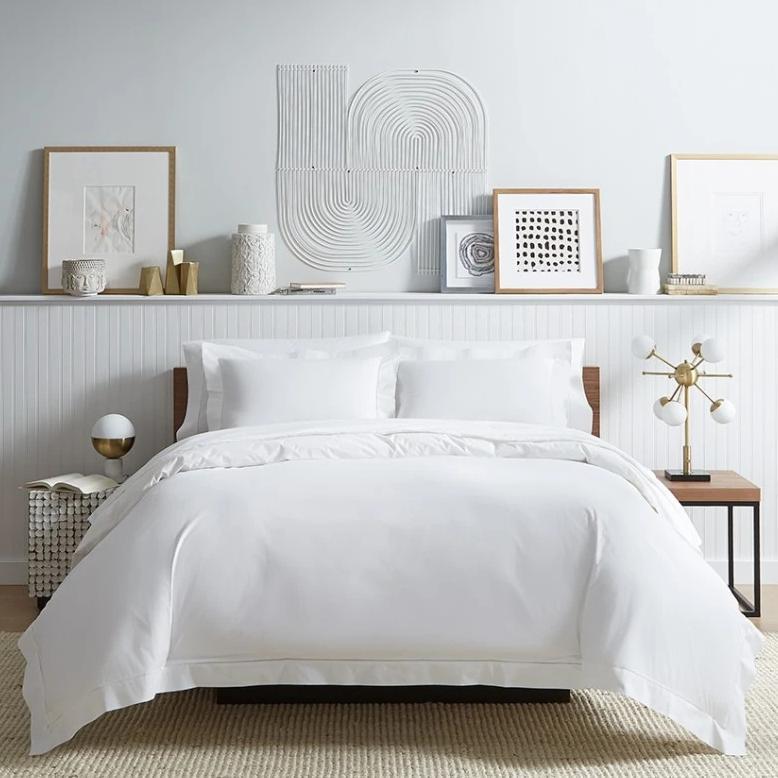 How to Find the Best Luxury Linens to Enhance Your High-End Furniture