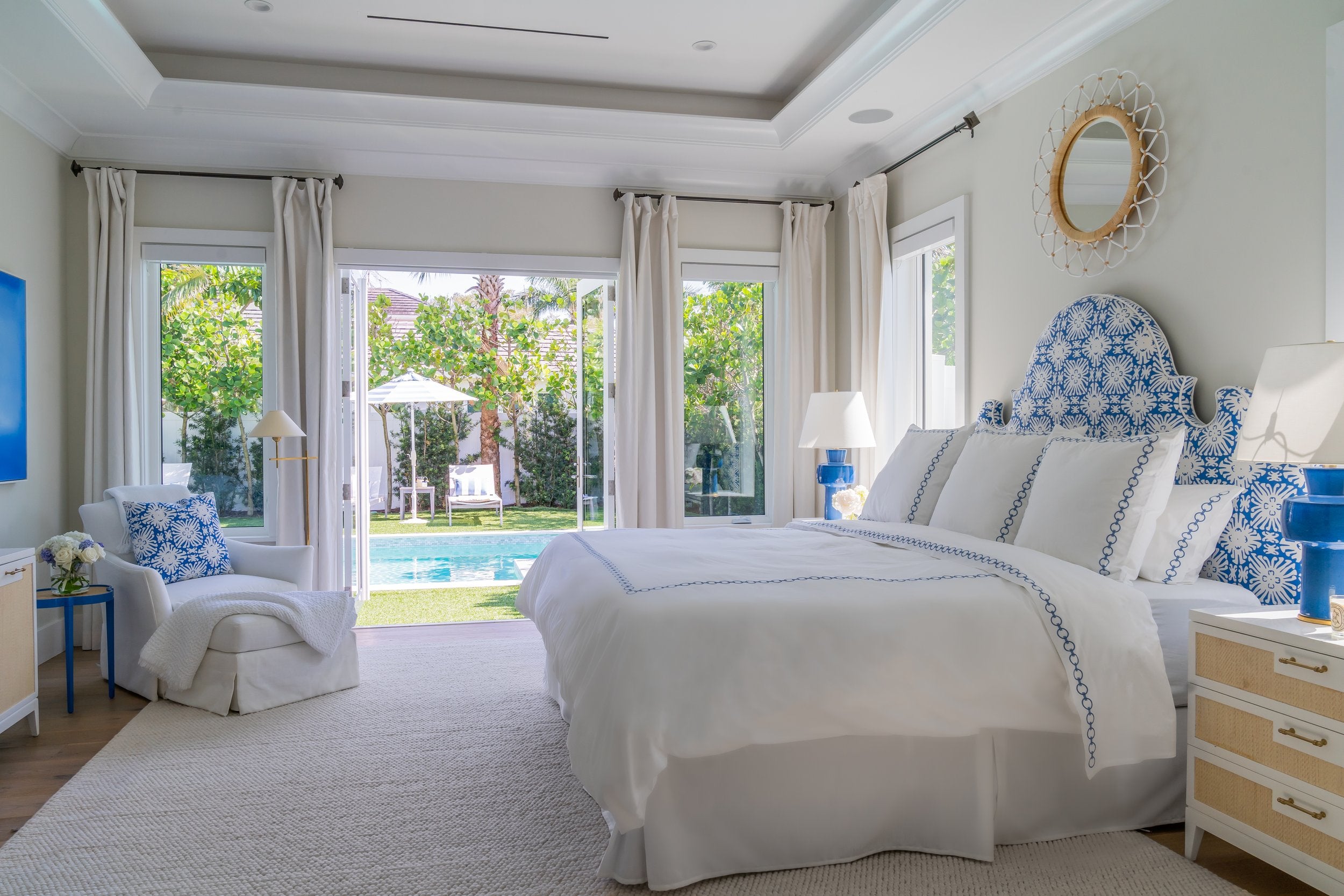 Charleston Platform Bed