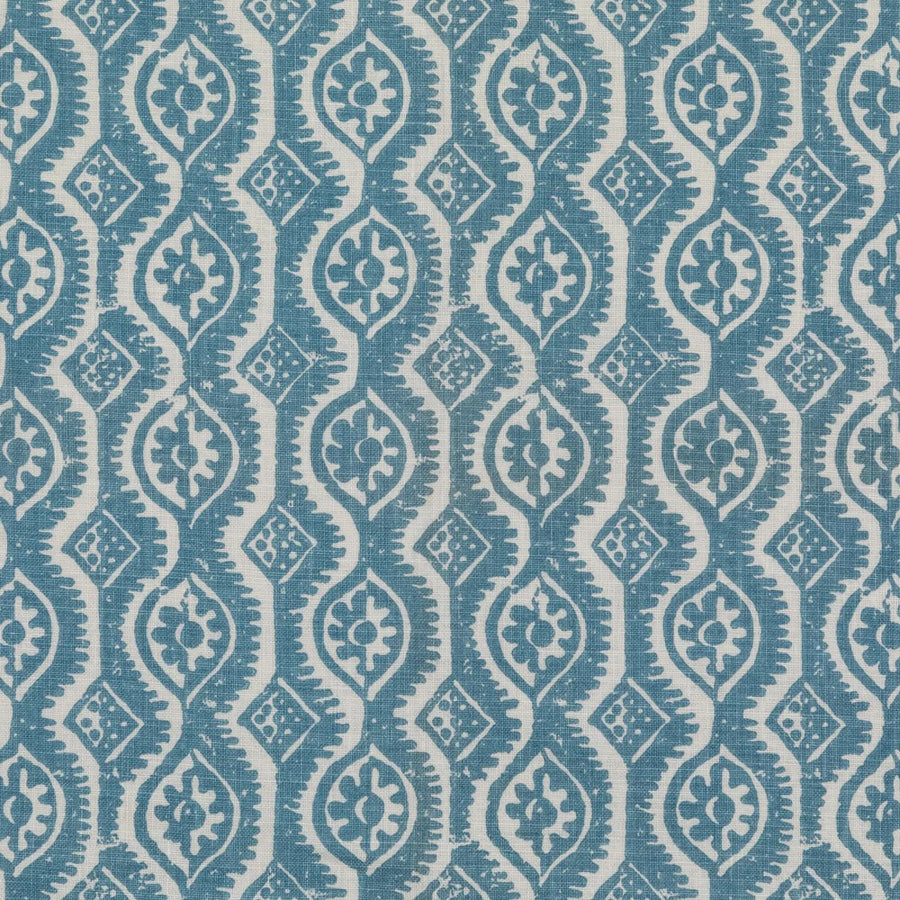 Wave Settee Blithefield Small Damask in Delft Blue with Grass Prisma Welt and Weathered Wood Legs